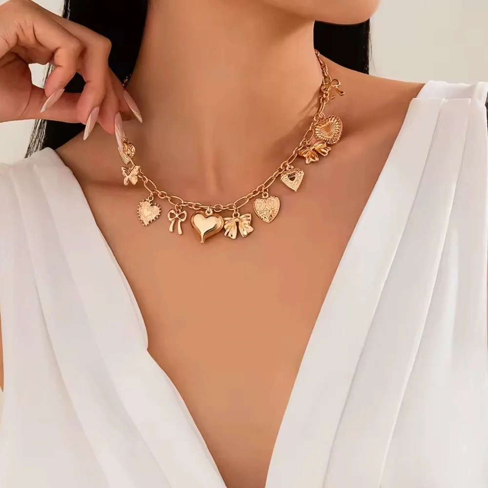 Maison Étoile Gold Heart Bow Necklace